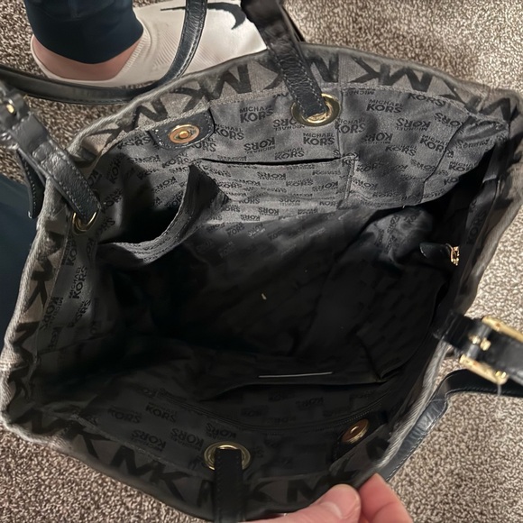 Black Michael Kors purse - Picture 2 of 2